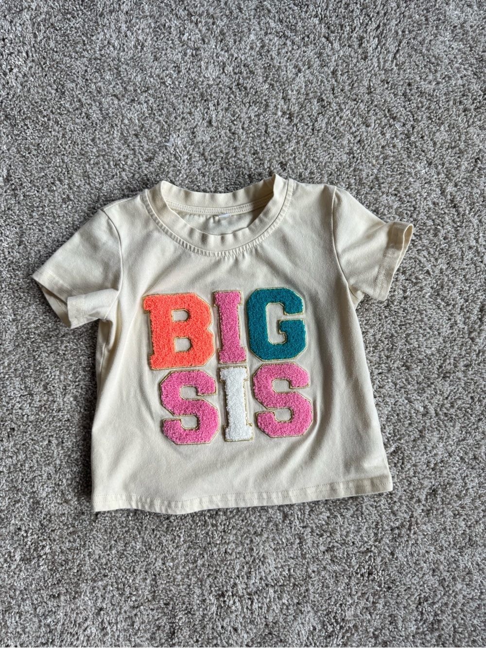 Big Sister shirt Big Sis top Cream Short-Sleeve Tee for Kids Siblings Size 3T - Picture 2 of 6